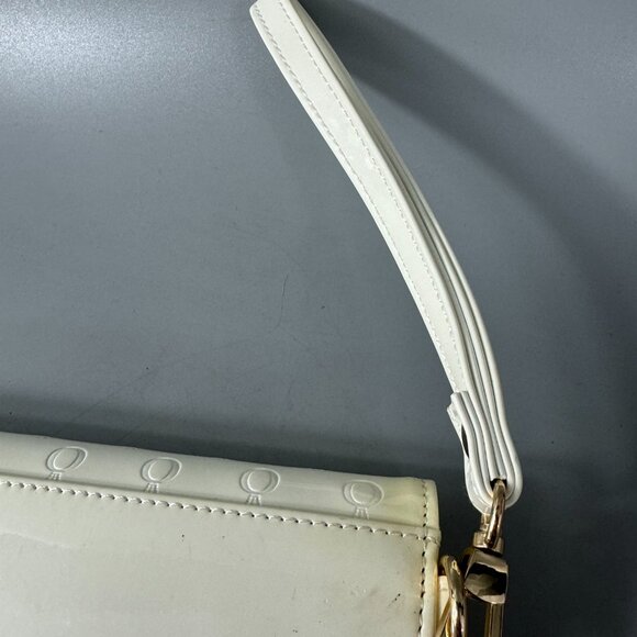 NWOT Pandora Ivory Patent Faux Leather Wristlet - Picture 9 of 15